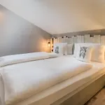 Bretterbude 3*