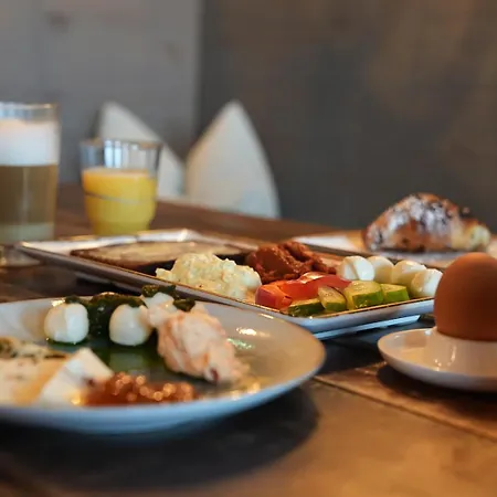 Bretterbude 酒店 海利根港