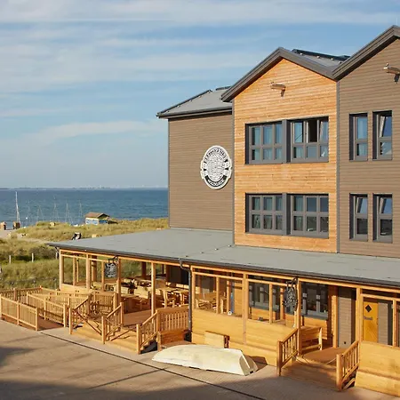 Bretterbude Hotel 3*