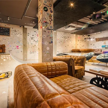 Hotel Bretterbude 3*