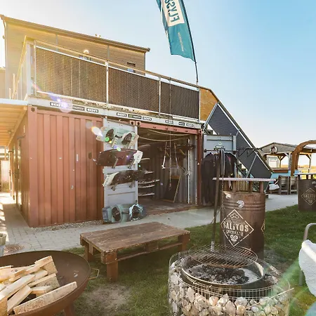 Bretterbude Otel 3*