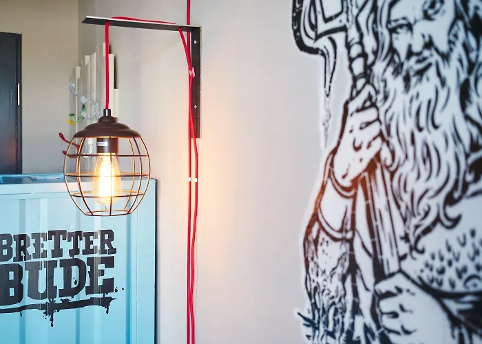 Bretterbude Hotel 3*